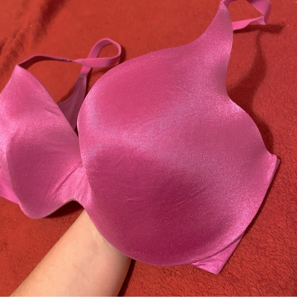 VS Shiny Metallic Bra 34DD 34E Seamless Padded Underwire Sparkly Contour Bra EUC